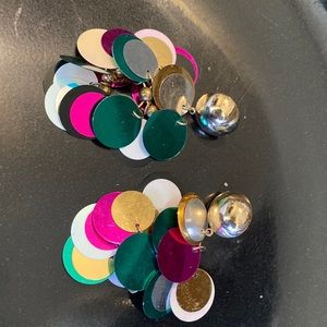 COLOR SHELL TASSELS EARRINGS